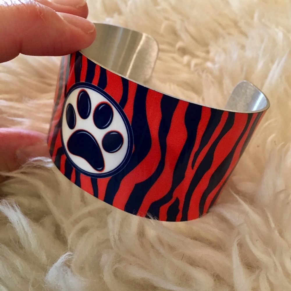 ⭐️ Auburn Football cuff bracelet
