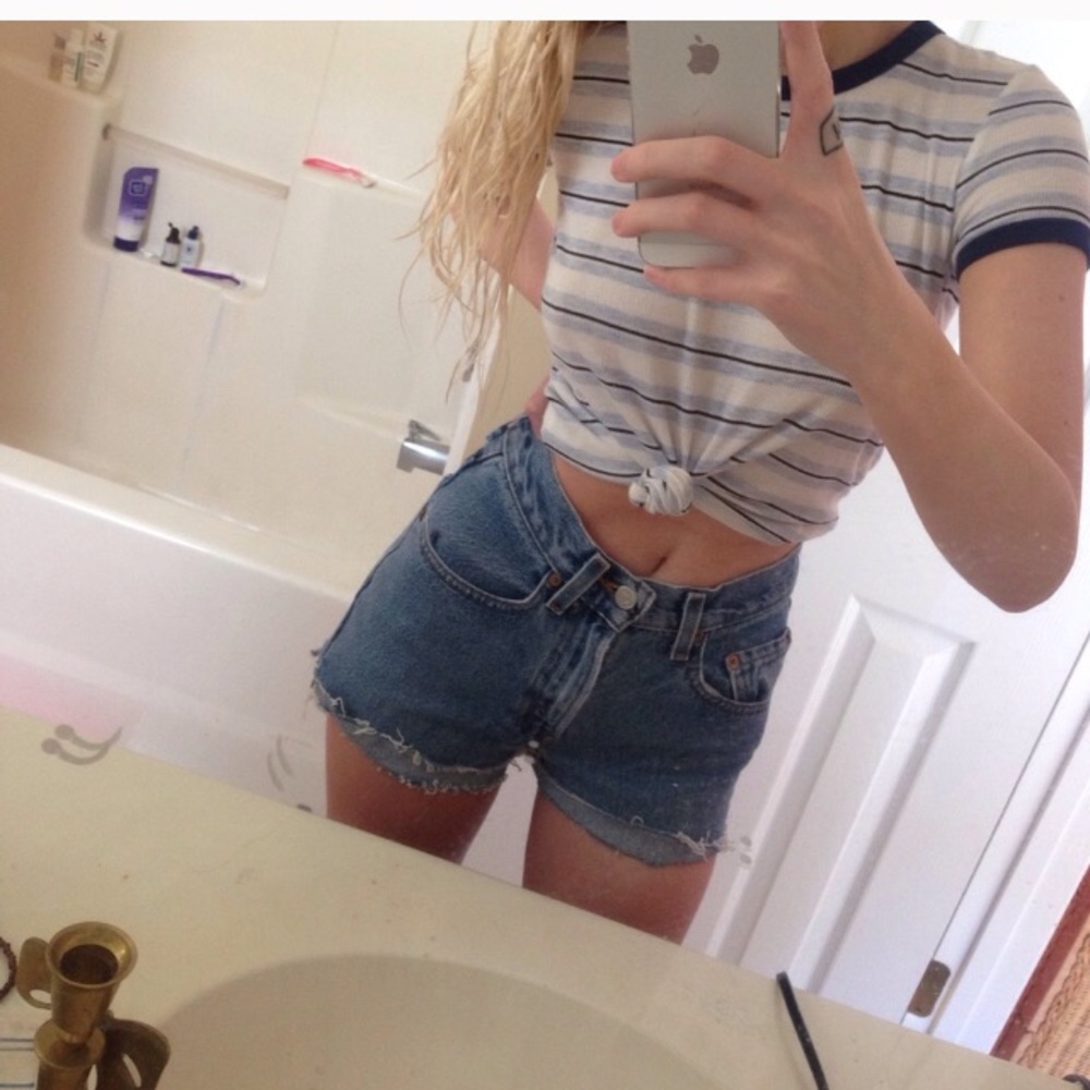 Vintage High Waist Levi Shorts!