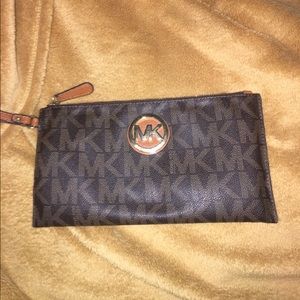 Michael Kors Clutch