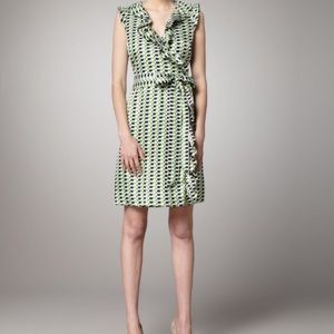 Gorgeous Kate Spade New York Aubrey wrap dress sz4