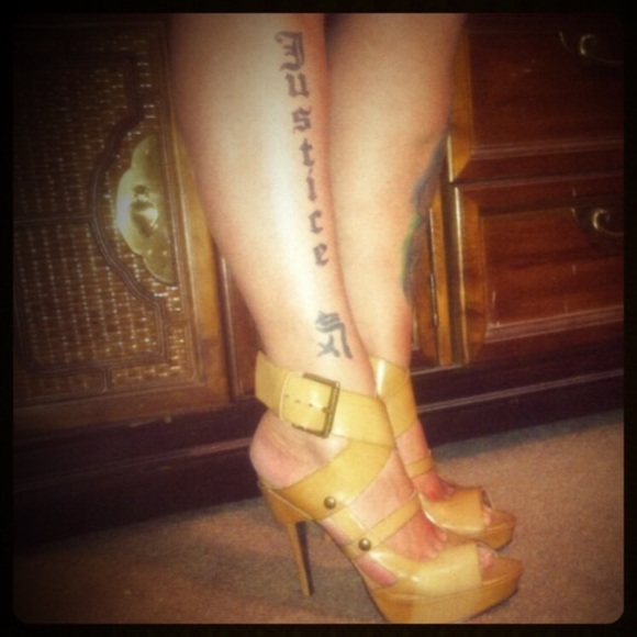 Simply Vera Vera Wang Shoes - VERA WANG HEELS