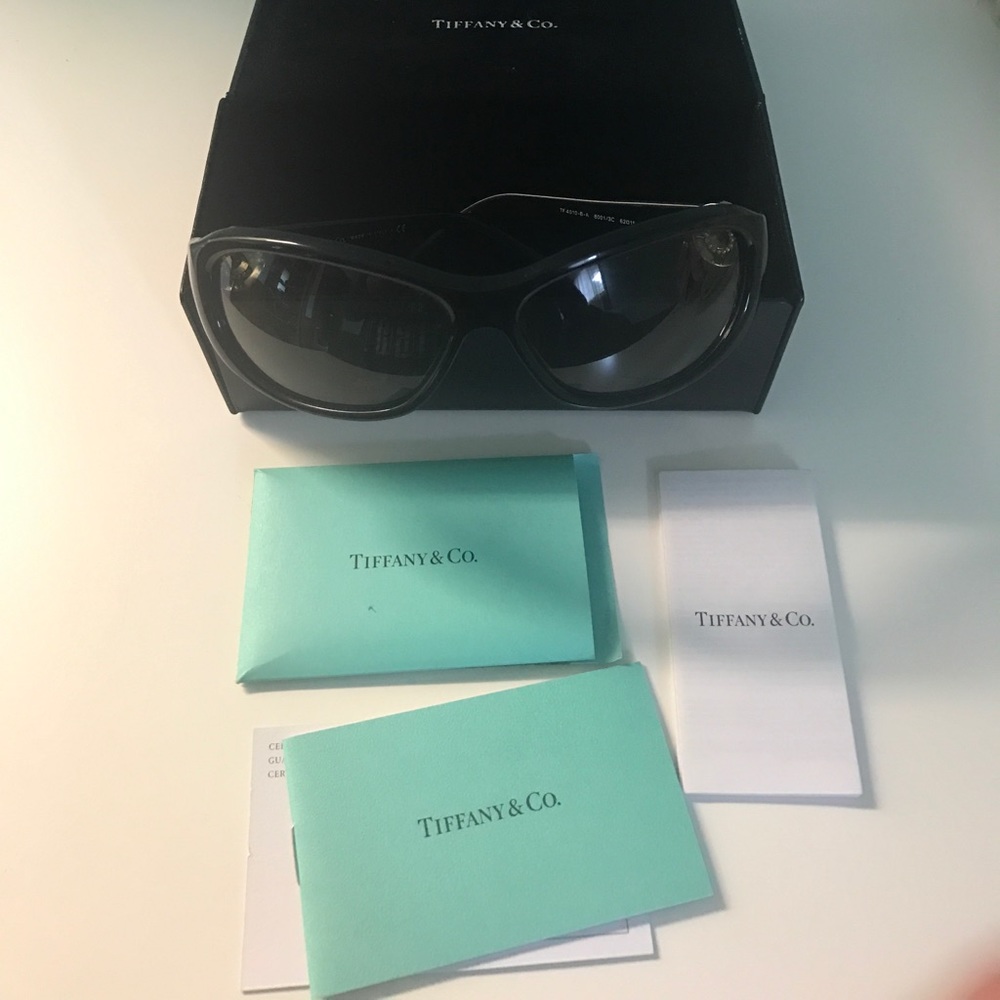 Tiffany Atlas Sunglasses black