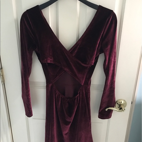NWT velvet dress - Picture 2 of 4
