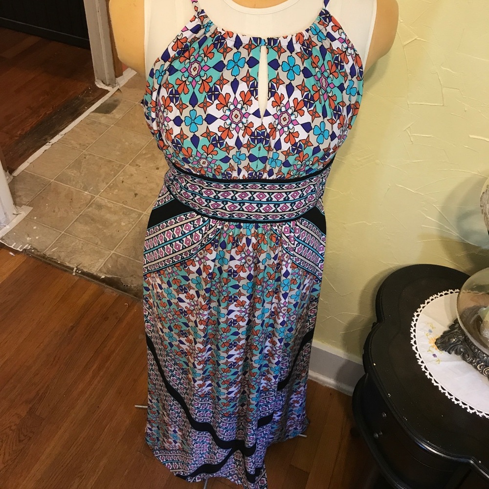 Beautiful maxi dress - Picture 8 of 8