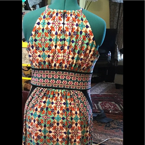 Beautiful maxi dress - Picture 5 of 8