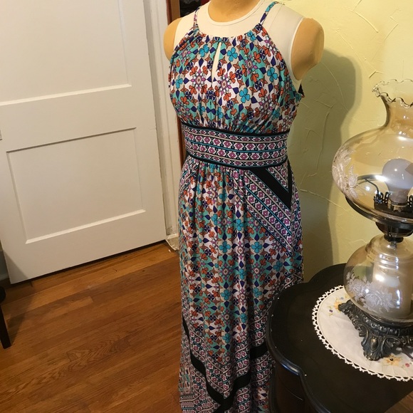 Beautiful maxi dress - Picture 7 of 8