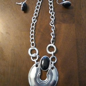 Brand New Silver Onyx Silvertone Necklace Set