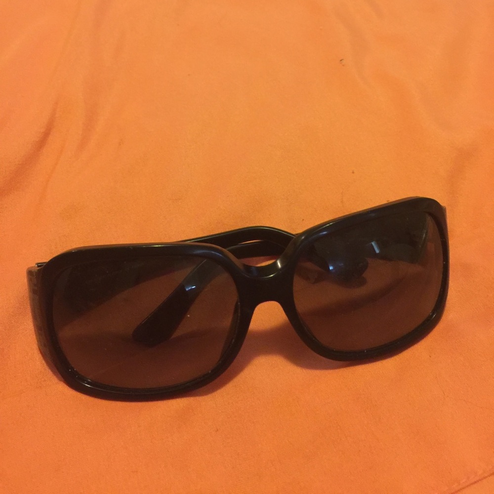 FENDI sun glasses,no case!