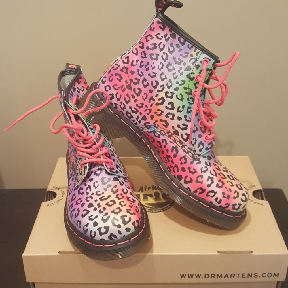 Dr. Martens 101 Psych Leo Softy New in Box