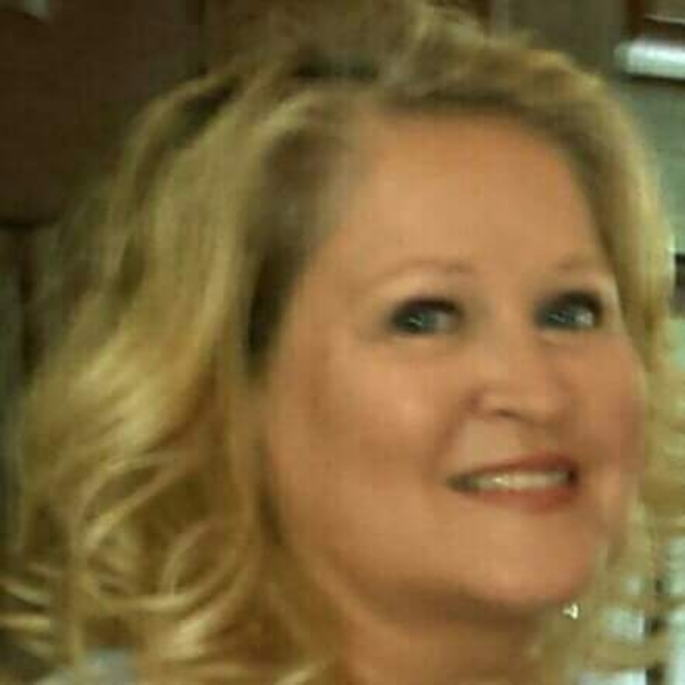 Meet your Posher, Cynthia
