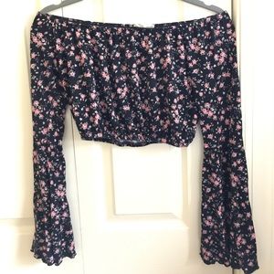 LA Hearts trendy crop top