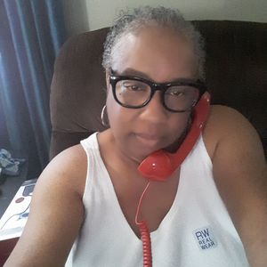 Meet your Posher, Connie