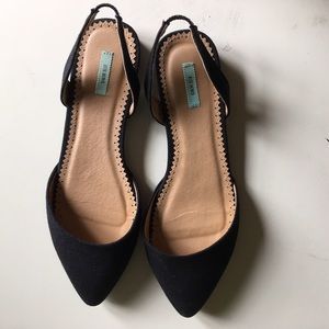 Kimchi Blue Pointed Black Flats