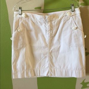 Lilly Pulitzer white skirt, size 6, 16.5" long