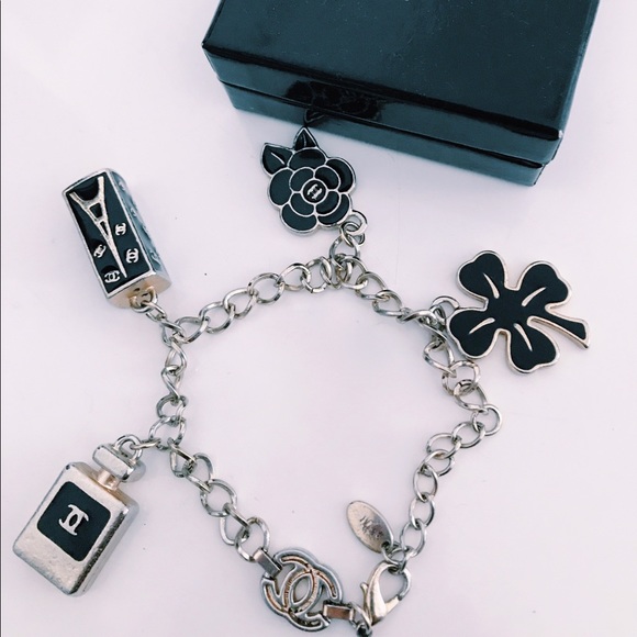 MARKDOWN: Chanel charm bracelet 1600-->1250 - Picture 3 of 3