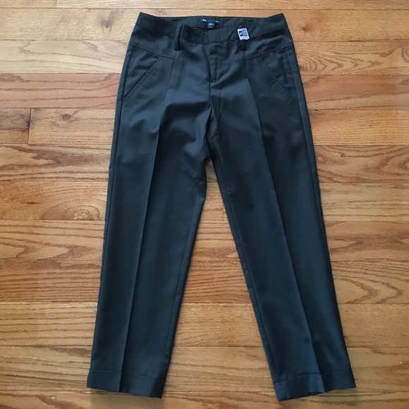 GAP Pants - Gap gray light weigh dress Capri