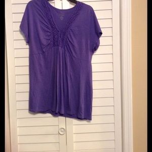 Old navy top with v neck design