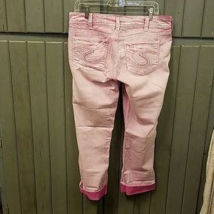 Silver pink stone washed cropped denim.