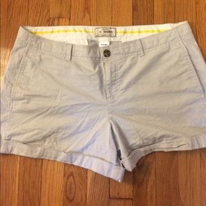 3.5" OLD NAVY tan shorts