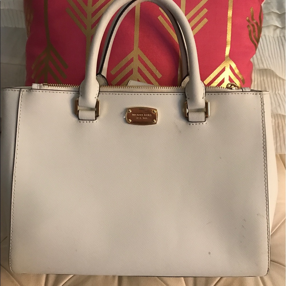 Mk purse