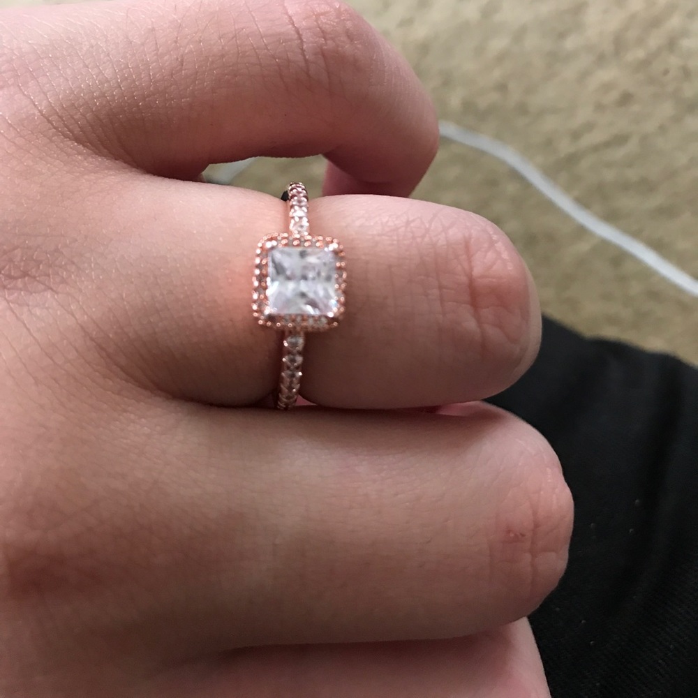 Pandora ring rose gold