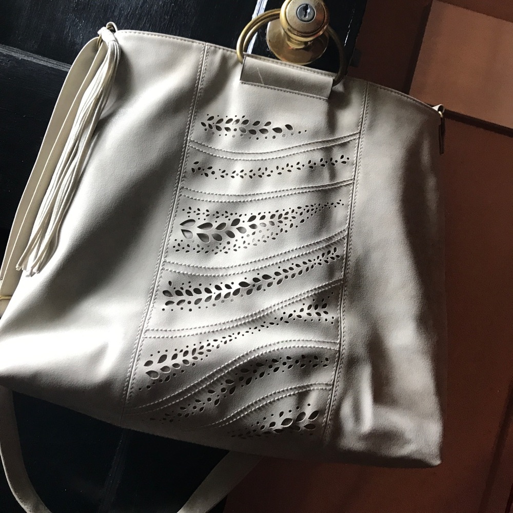 👱🏻‍♀️ BEAUTIFUL Taupe Handbag!