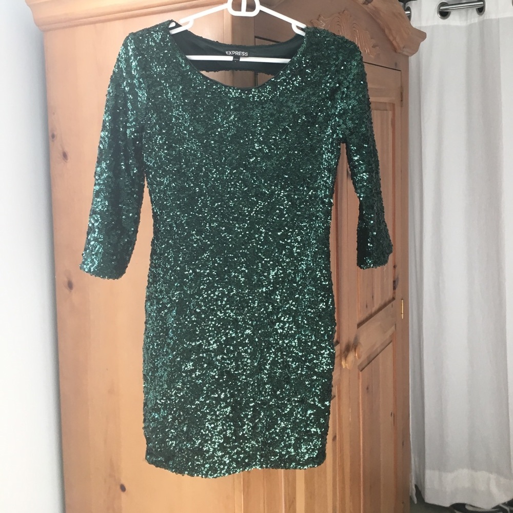 Body-con sequence dress from express!