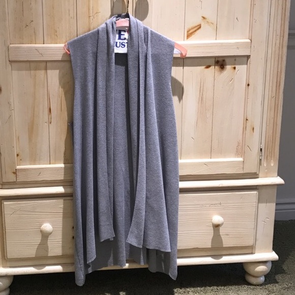 Calvin Klein Sweater vest - Picture 1 of 2