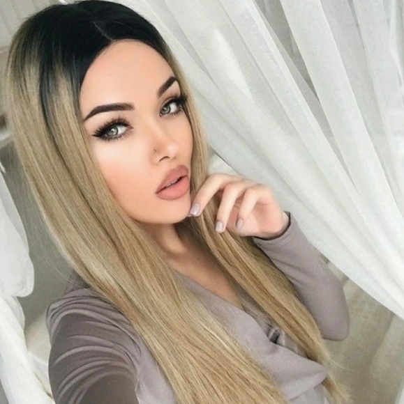 Ombre Blonde Beauty LaceFront Wig 22-24 inches!!