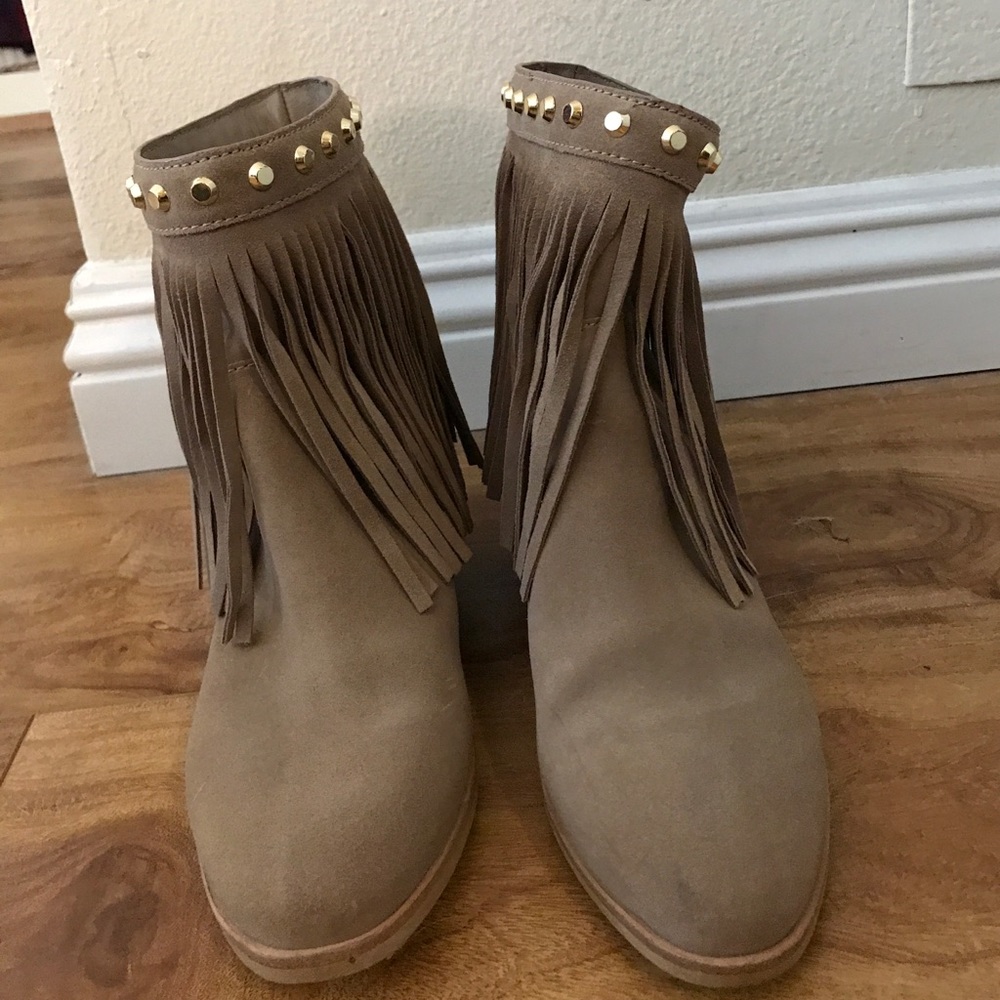 Chic fringe booties