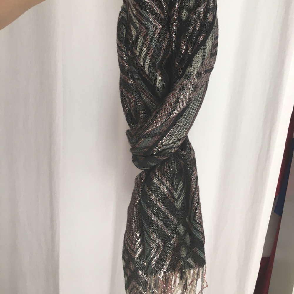 Infinity scarf