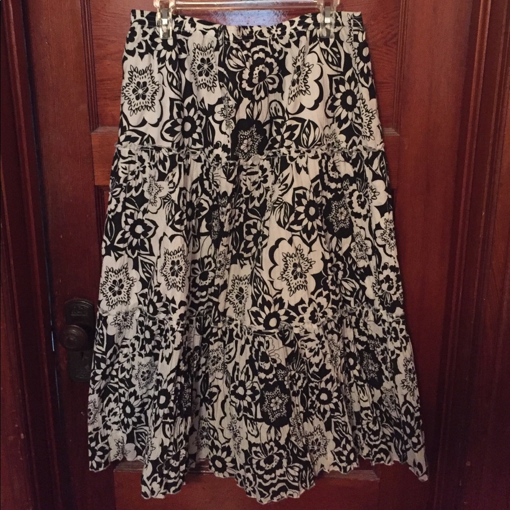 Patterned skirt-sz XL