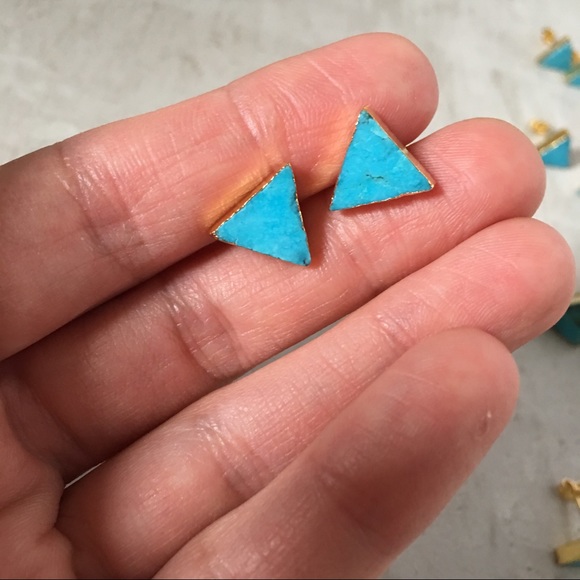 ⭐️ ONE LEFT ⭐️ Natural Turquoise Triangle Studs - Picture 5 of 7