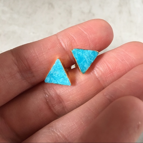 ⭐️ ONE LEFT ⭐️ Natural Turquoise Triangle Studs - Picture 6 of 7
