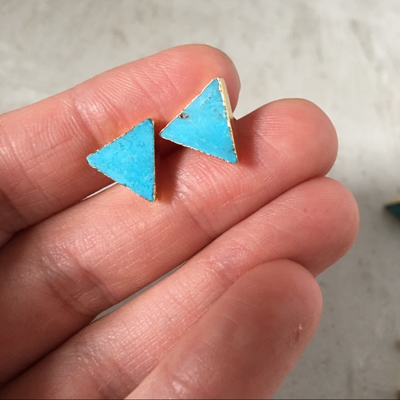⭐️ ONE LEFT ⭐️ Natural Turquoise Triangle Studs - Picture 7 of 7