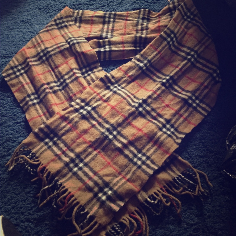Classic Burberry Scarf - Needs some TLC