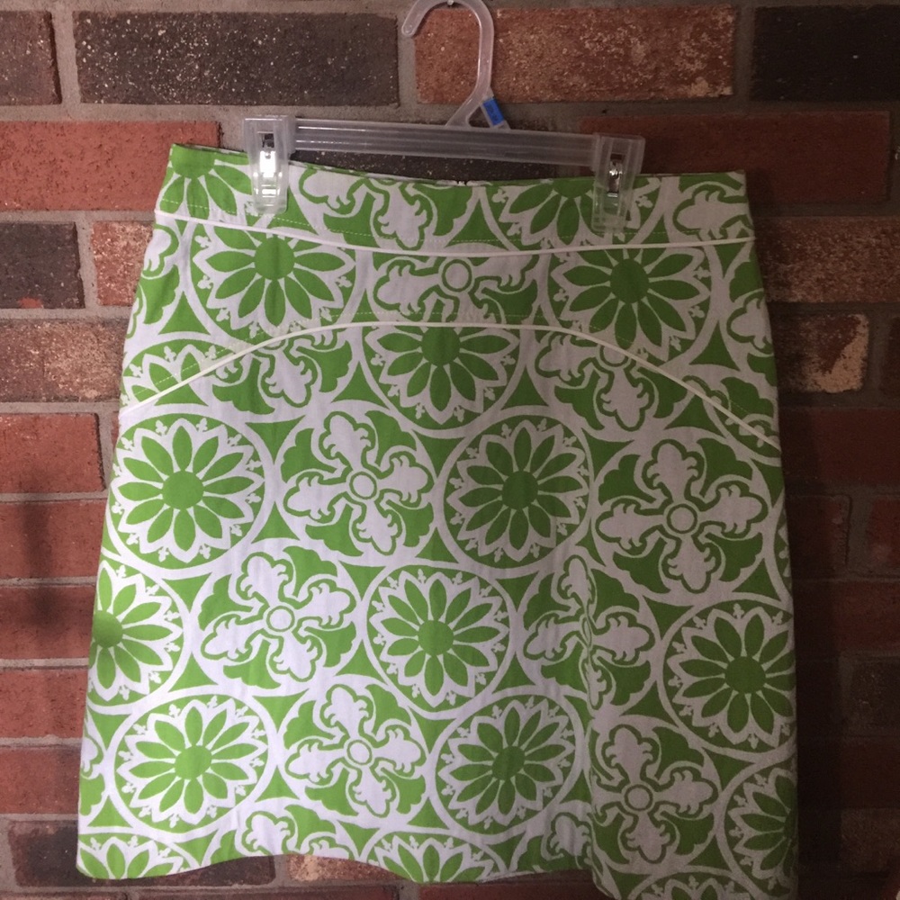 Fully lined Lilly Pulitzer skirt