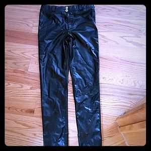 Butt lifting leather pants