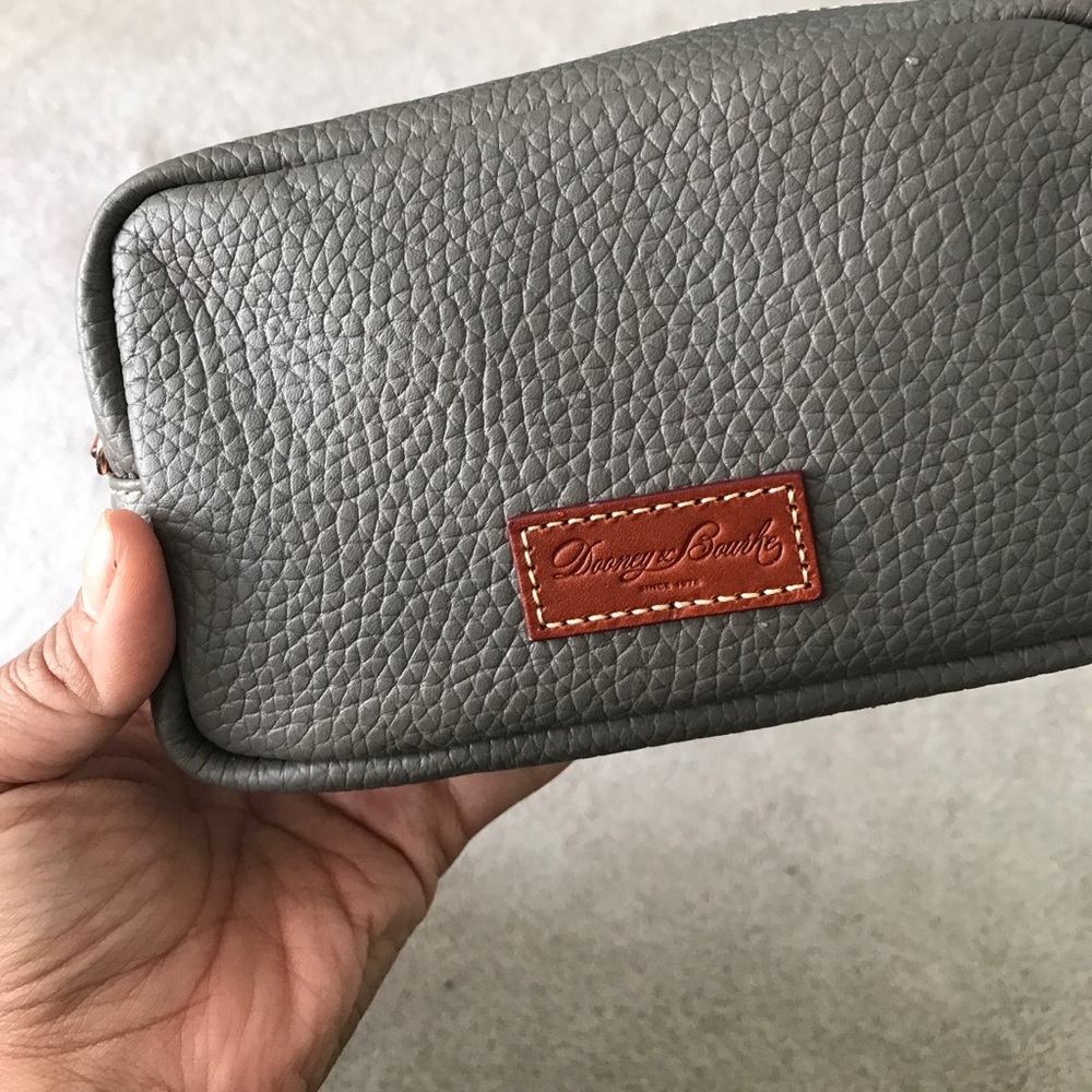 Dooney and bourke cosmetic bag