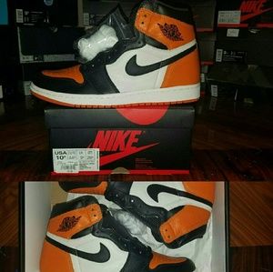 Air Jordan retro 1 shattered backboard. DS