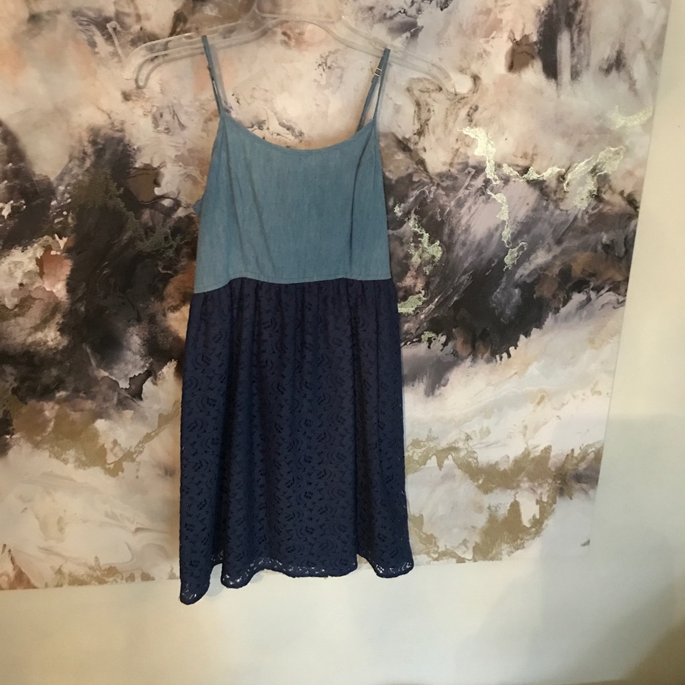 🌸SALE🌸Super cute 1/2 Denim 1/2 Blue Lace dress!