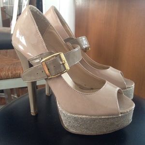 Steve Madden high heels w/ glitter and strap