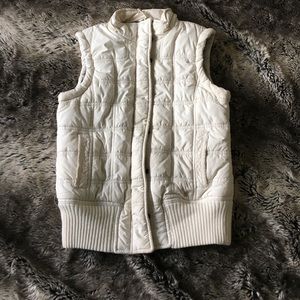 American Eagle Puffer Vest