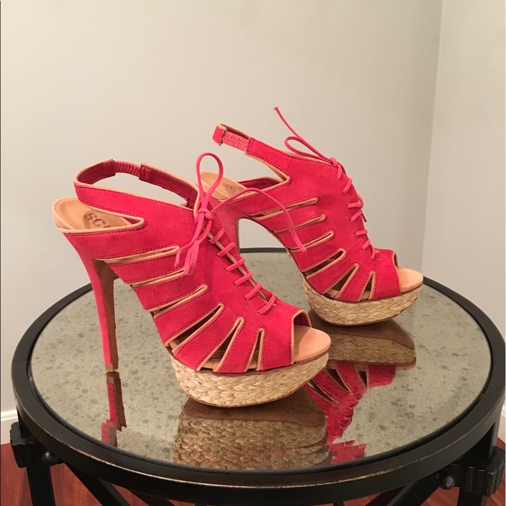 SCHUTZ Suede Heeled Sandals. BRAND NEW. Size 7