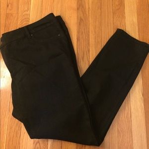 NWOT OLD NAVY ROCKSTAR BLACK JEANS