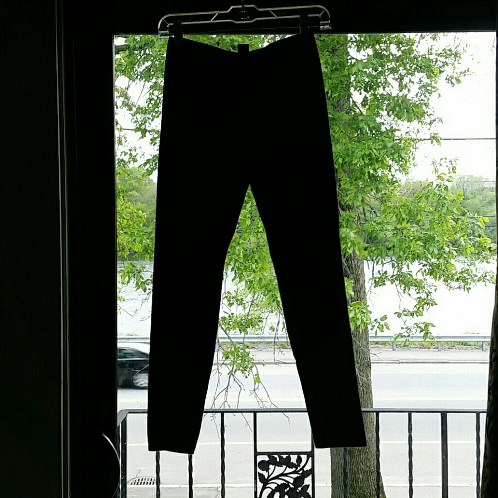 Black leggings