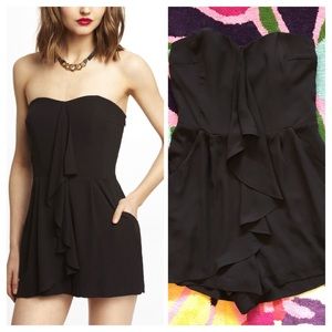Express Black Ruffle Front Romper - LIKE NEW Sz 2