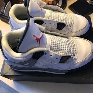 Boys Air JordanSneakers