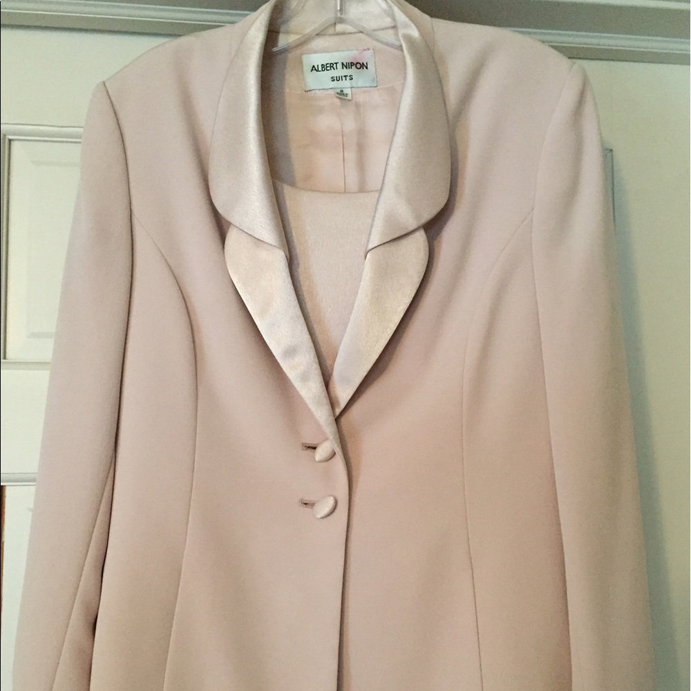 Albert Nipon 3 Piece Suit. - image 1