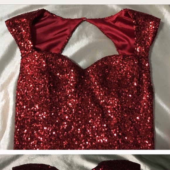 Red sequin dress - Picture 2 of 3